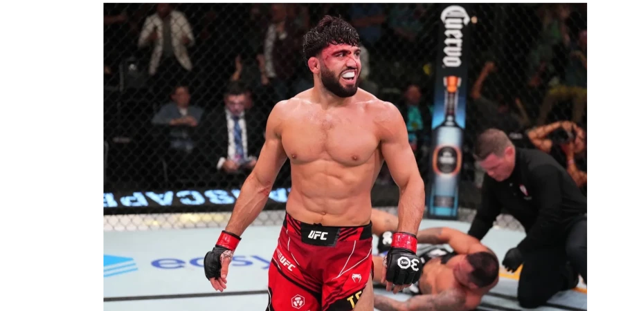 Царукян раскрыл, что говорил ему Чимаев перед решающим моментом боя