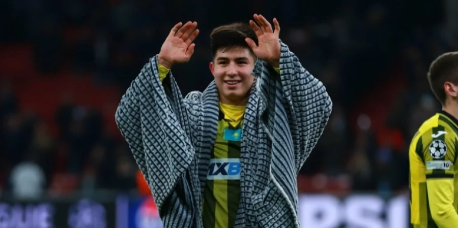 Дастану Сатпаеву в Европе раздают огромные авансы