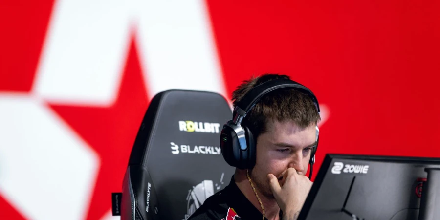 Astralis вылетела со StarLadder Budapest Major 2025 после поражения от Team Liquid