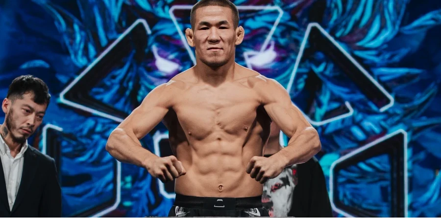 Қожахмет Иманғали қырғызстандық қарсыласын нокаутқа түсірді