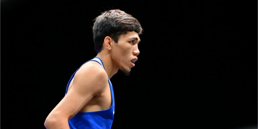 Двукратный чемпион мира из Казахстана остался без медали ЧА-2026 по боксу