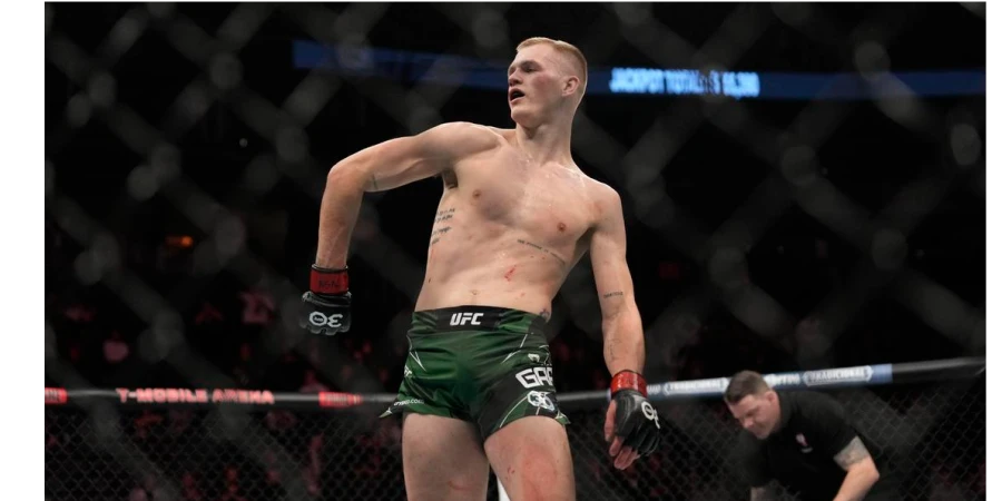 Бывший соперник Шавката Рахмонова бросает вызов Махачеву и готовится в Грузии