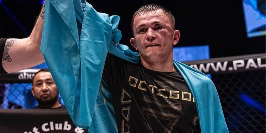 «Даже 10 тысяч не дали». Казахстанец из UFC вспомнил тяжелый период карьеры