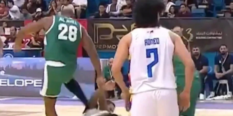 В баскетболе происходит все больше мордобоя и рукоприкладства