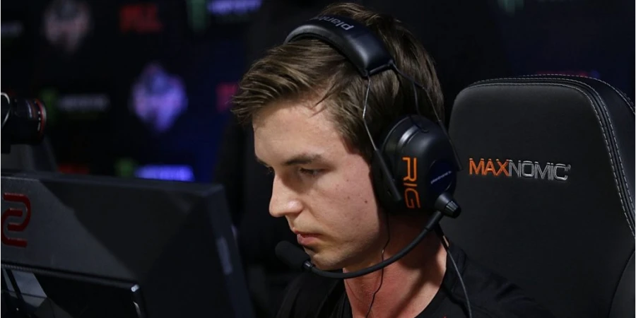 Device близок к переходу в 100 Thieves — клуб ведет продвинутые переговоры