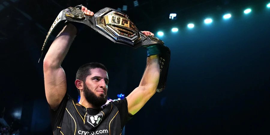 Махачев меняет вес — в UFC появится новый двойной чемпион?