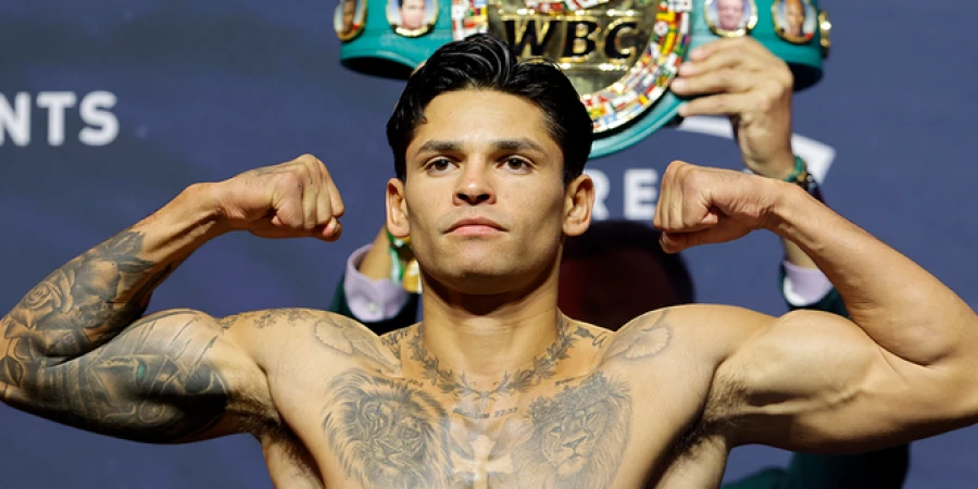 Неизвестный проник на территорию дома звезды бокса в Лос-Анджелесе