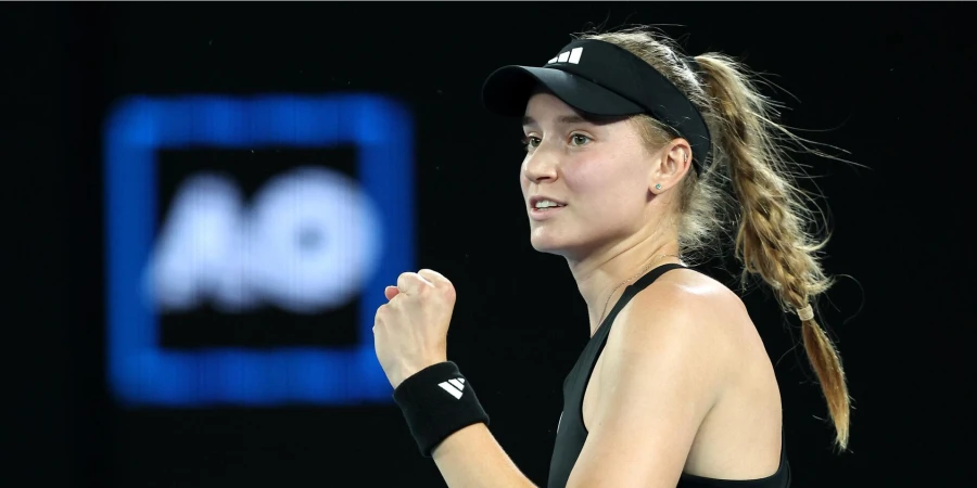 Елена Рыбакина оценила матч со Швентек после выхода в полуфинал