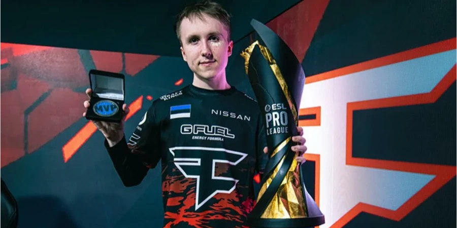 FaZe Clan попрощалась с Робином «ropz» Колем