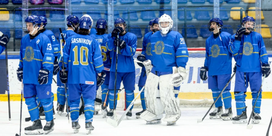 Хоккейден ӘЧ: Қазақстан U18 құрамасы соңғы ойынын өткізді