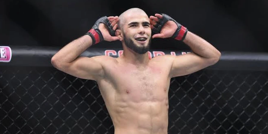 Британский боец с рекордом 17-0 выступил против нового подхода UFC