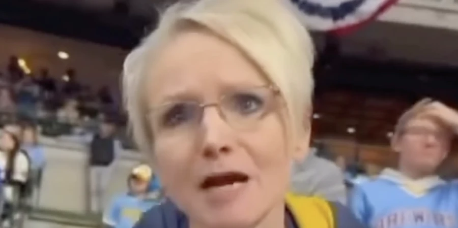 Болельщица угрожала вызвать ICE