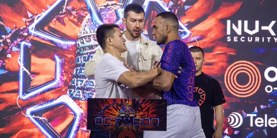 «Наманганский Танк» порвал оппонента перед родными трибунами на OCTAGON 92