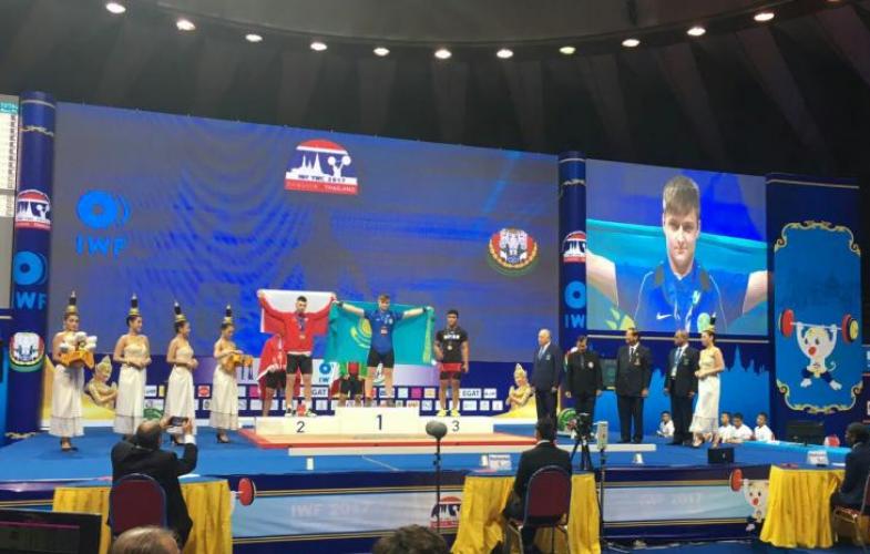 Атропов – жасөспірімдер арасында әлем чемпионы