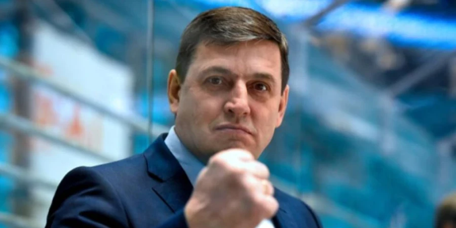«Бейбарыс» хоккей клубы бас бапкерімен келісімшарт мерзімін ұзартты