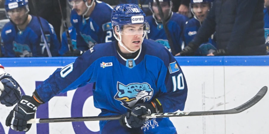 Катастрофа для хозяев: «Барыс» ведет 4:1 в третьем периоде (видео)