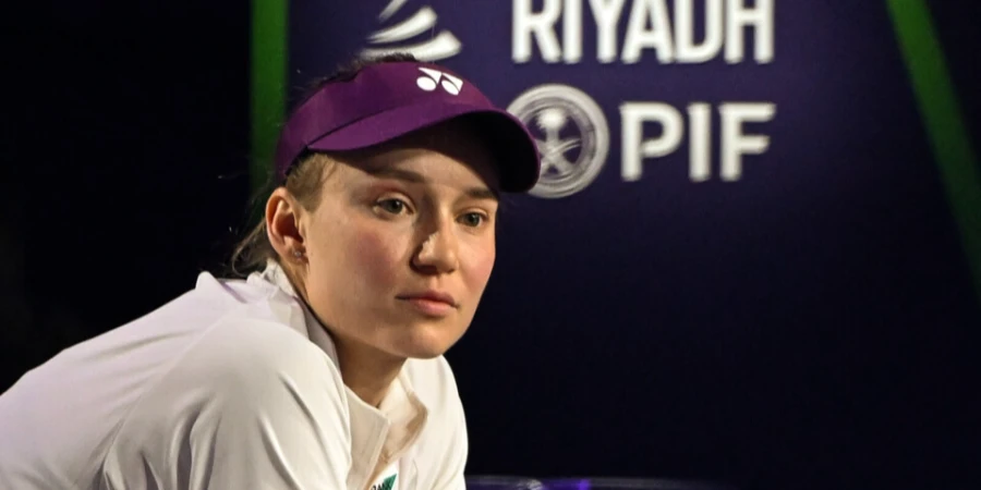 Елена Рыбакина отказалась от совместной фотографии с гендиректором WTA