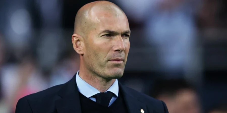 Зидан бапкерлікке жақын арада оралатынын хабарлады