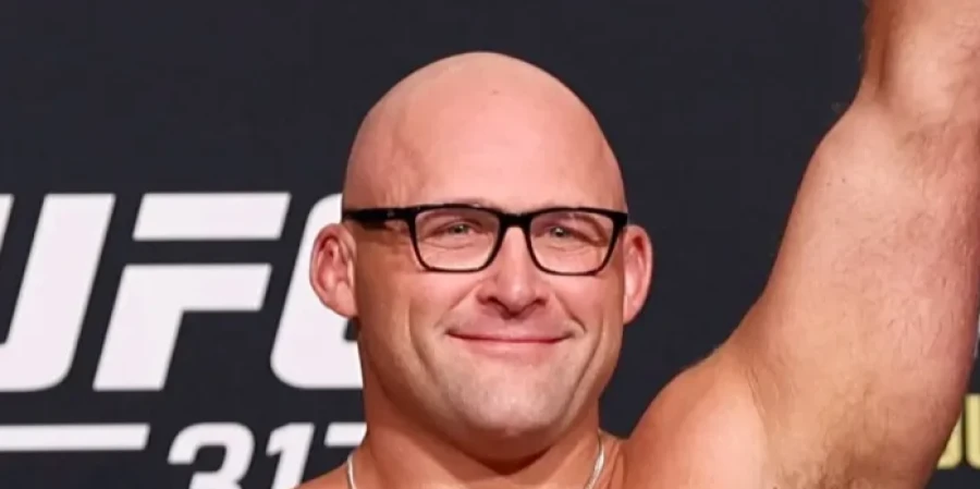 Боец UFC из США дисквалифицирован на год за допинг