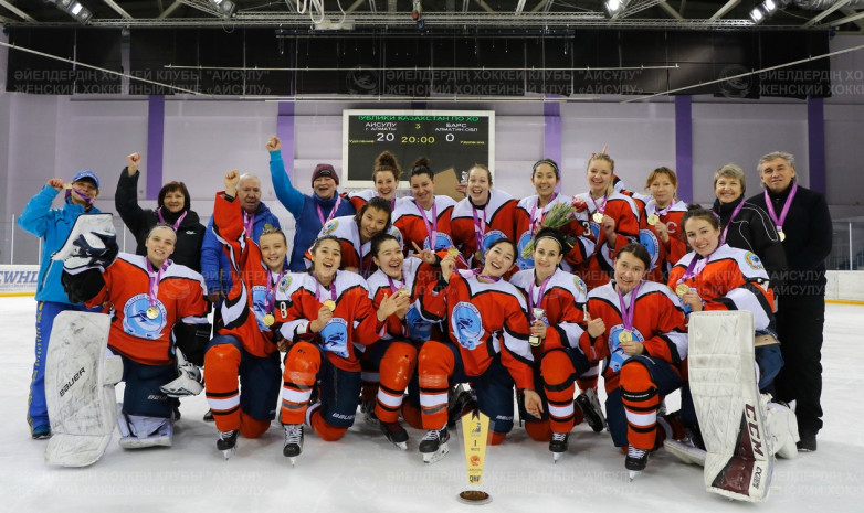 ВИДЕО. Чемпионки Казахстана по хоккею не сбавляют оборотов во время карантина