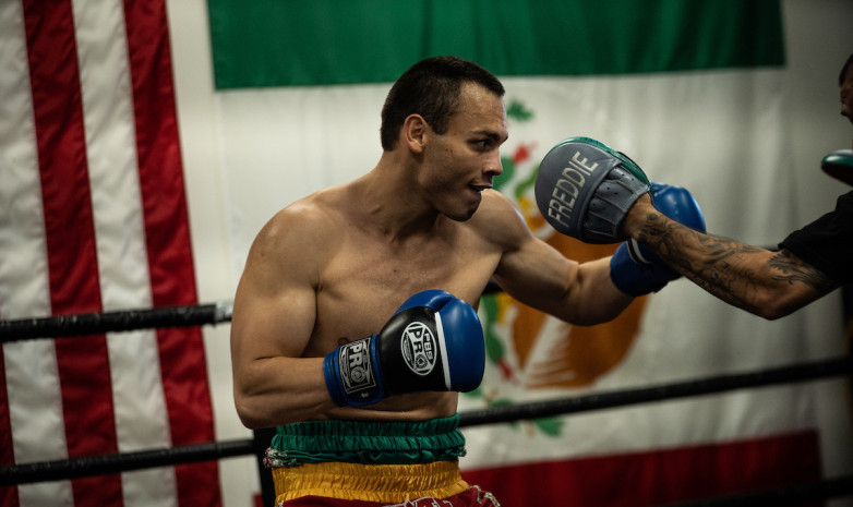Мексикалық боксшы Головкинді нокаутен жеңетінін айтты