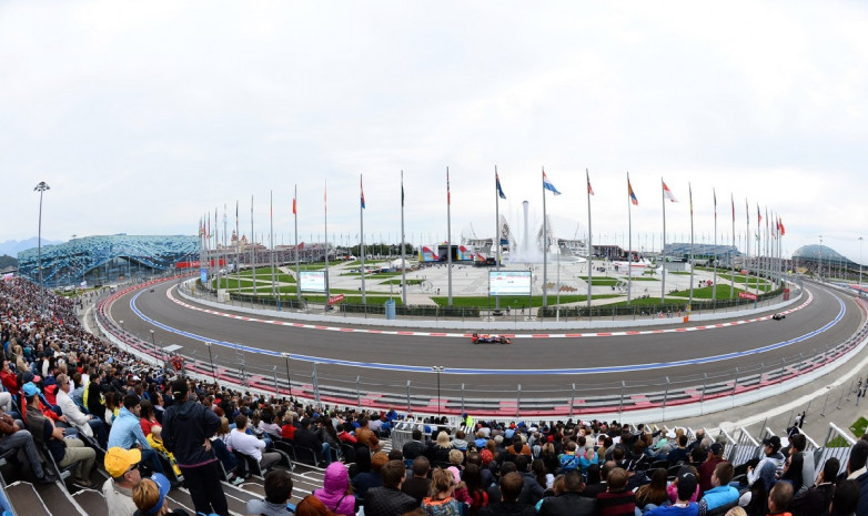 Организаторы Гран-при России Формулы-1 настроены провести гонку в Сочи со зрителями и в прежние даты