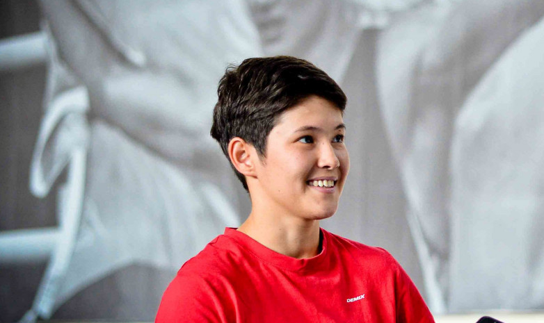 ВИДЕО. Чемпионка мира из Казахстана тренируется на открытом воздухе