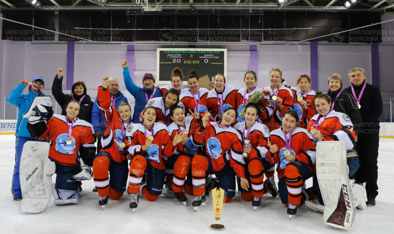 ВИДЕО. Как чемпионки Казахстана по хоккею тренируются в майские праздники