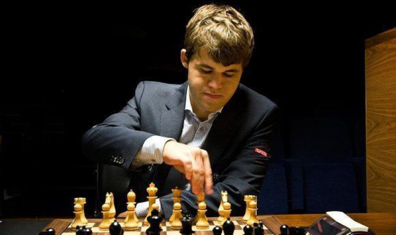 Карлсен мен Накамура шахматтан онлайн-супертурнир финалына шықты