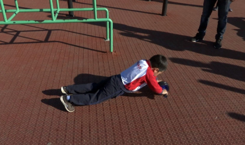 Пятилетний казахстанец хочет установить мировой рекорд по отжиманиям
