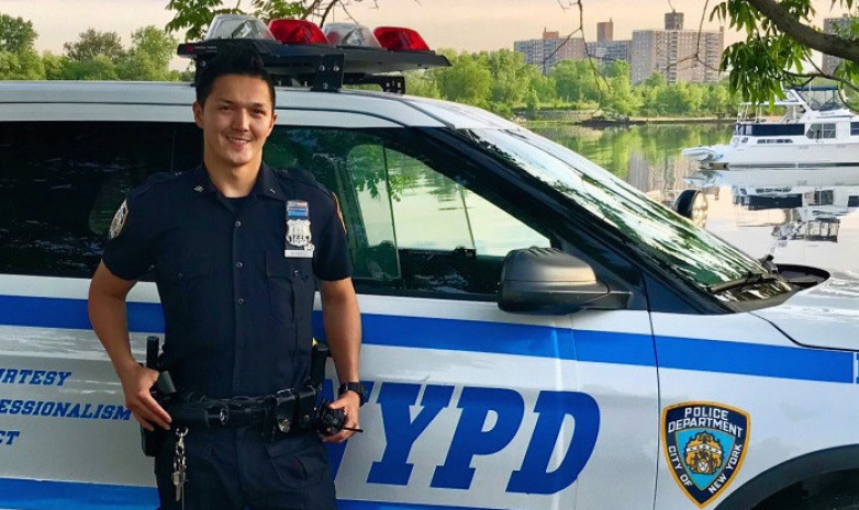 Нью-Йорктегі қазақ полицей «Әлем қаһарманы» атағына ие болды
