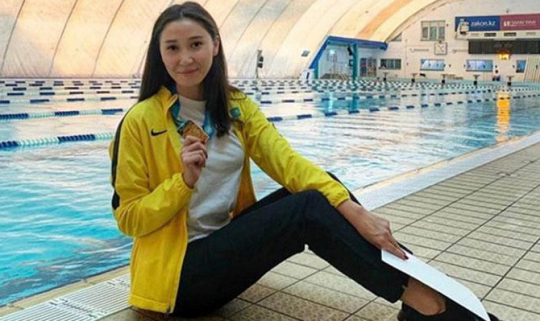 ВИДЕО. Казахстанская синхронистка стала героиней сюжета Олимпийского канала, показав талант диджея