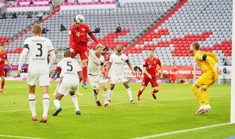 Видеообзор матча «Бавария» – «Айнтрахт» в 1/2 финала Кубка Германии