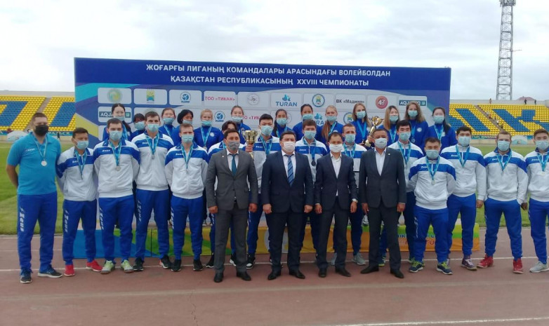 КФВ передала призы и награды победителям и призерам чемпионатов Казахстана