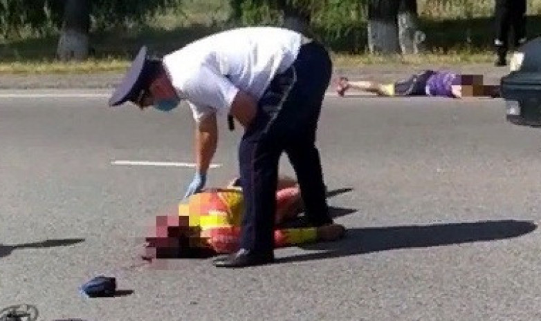 На трассе из аэропорта «Манас» насмерть сбили двух ветеранов велоспорта