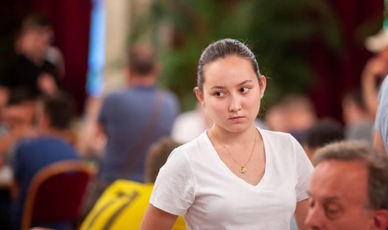 Жансая Абдумалик вышла в 1/4 финала 4-го этапа Women's Speed Chess Grand Prix