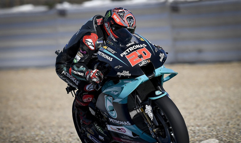 Французский гонщик Куартараро выиграл стартовый этап сезона MotoGP 