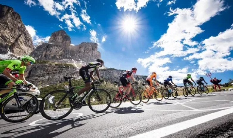 Велогонка «Джиро д'Италия» после переноса стартует на Сицилии в октябре 

