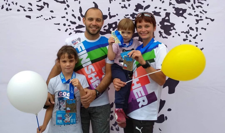 Супруги Фернас пробежали онлайн-ультрамарафон в 107 км