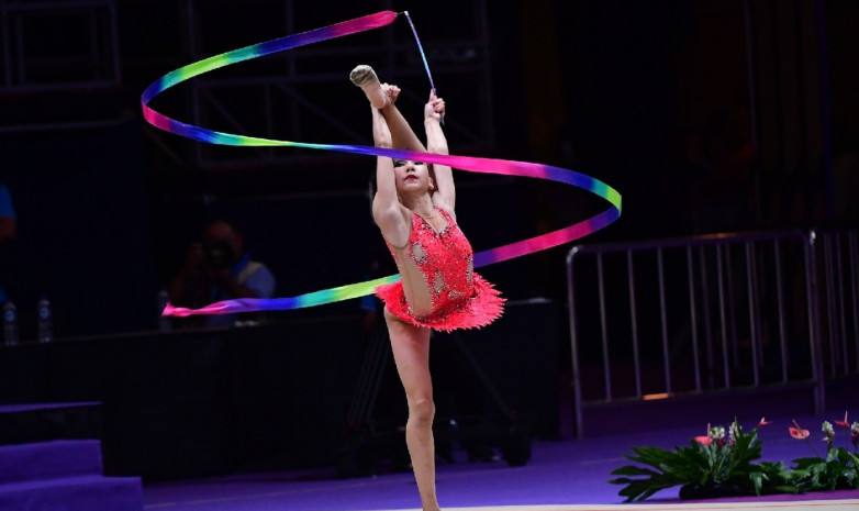 ВИДЕО. Казахстанская гимнастка показывает чудеса гибкости