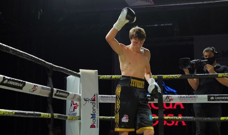 Фоторепортаж с победного дебюта Евгения Павлова на вечера бокса в Минске