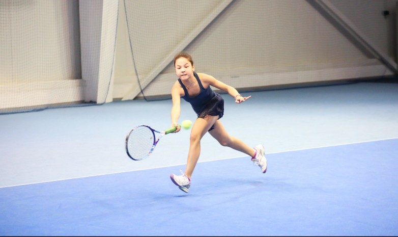 Казахстанка стала абсолютной чемпионкой теннисного турнира в Украине