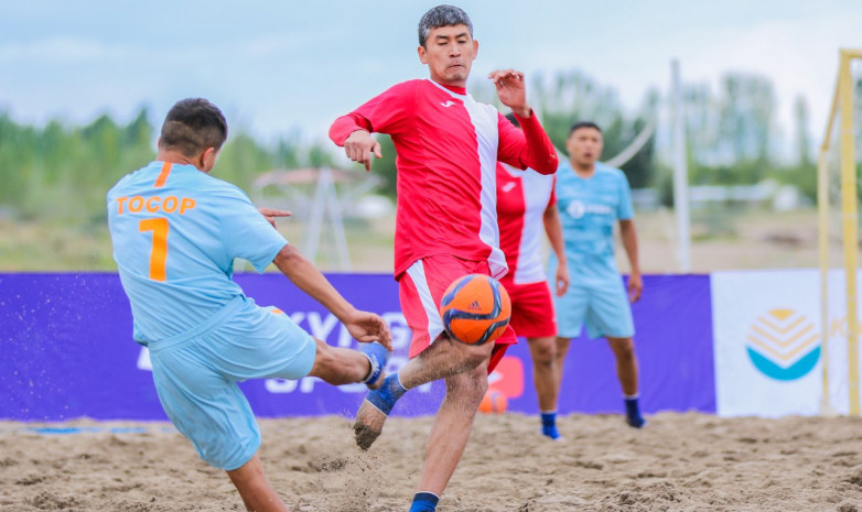 Кубок КР по пляжному футболу: «Тосор» победил «Баткен» и сохранил шансы на выход в полуфинал