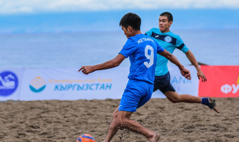 Кубок КР по пляжному футболу: «Жети-Огуз» вышел в полуфинал