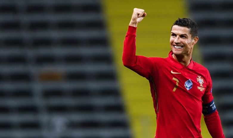Криштиану Роналду стал вторым футболистом в истории, забившим 100 голов за сборную (Видео)