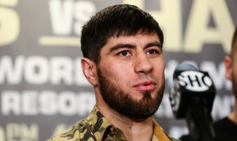 Видео. Казахстанский боксер готовится к возвращению на ринг