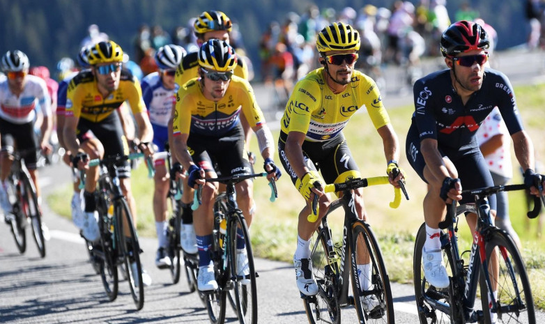 Все тесты на коронавирус, взятые на второй выходной «Тур де Франс», отрицательные