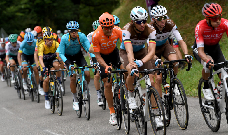 У «Астаны» сошел первый гонщик на  «Тур де Франс»