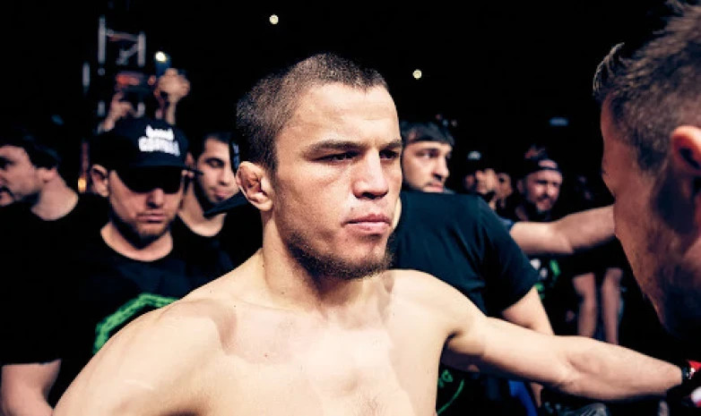 Сергей Морозовтың UFC-дегі алғашқы қарсыласы кім?