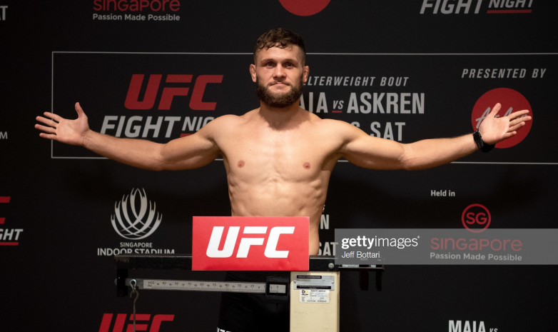 UFC: Рафаэль Физиев будет драться против Ренато Мойкано